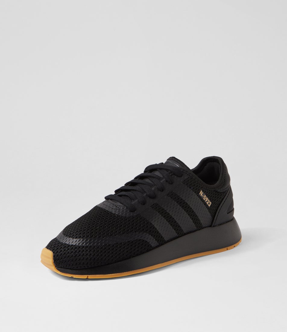 N 5923 M Black Gum Fabric Sneakers
