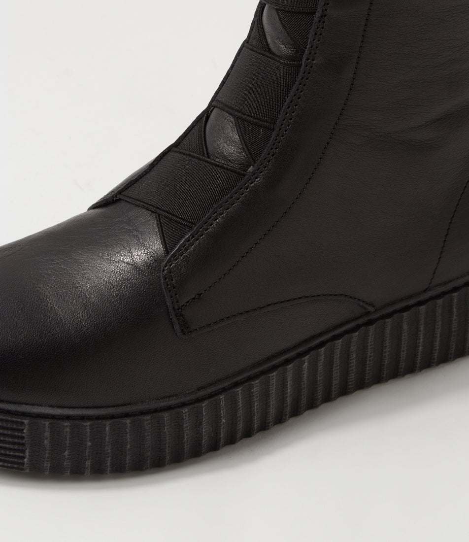 Date Black Leather Ankle Boots