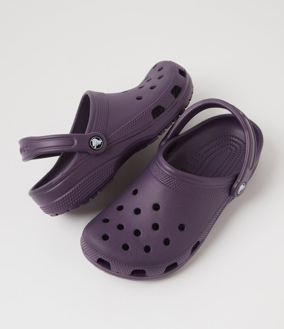 Classic W Dark Iris Croslite Sandals