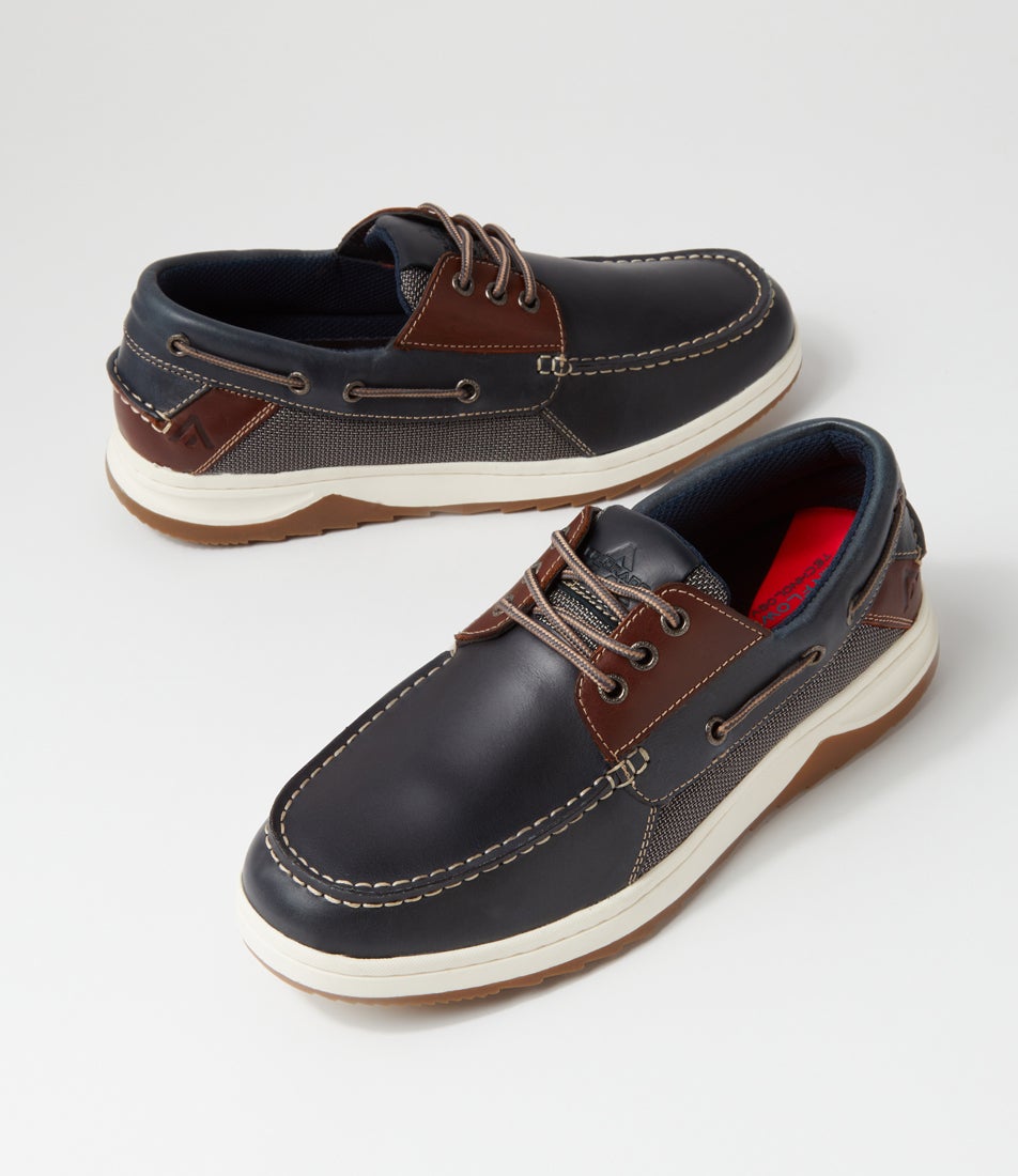 Gull Navy Pull Up Leather