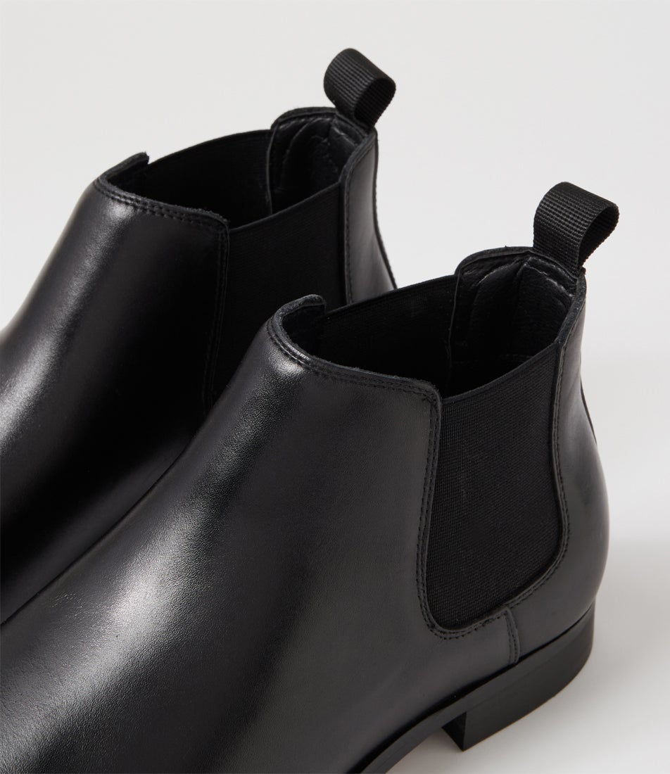Driscoe Black Leather Chelsea Boots Driscoe Black Leather Chelsea Boots