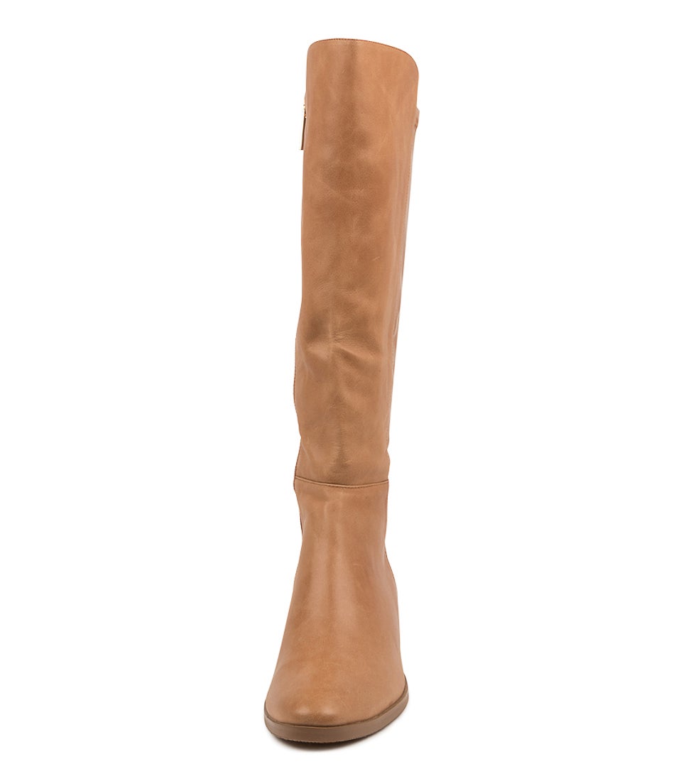 Tetley Tan Leather