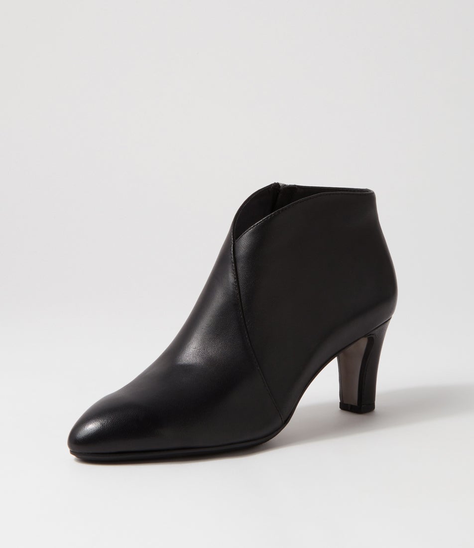 Templess Black Leather Ankle Boots