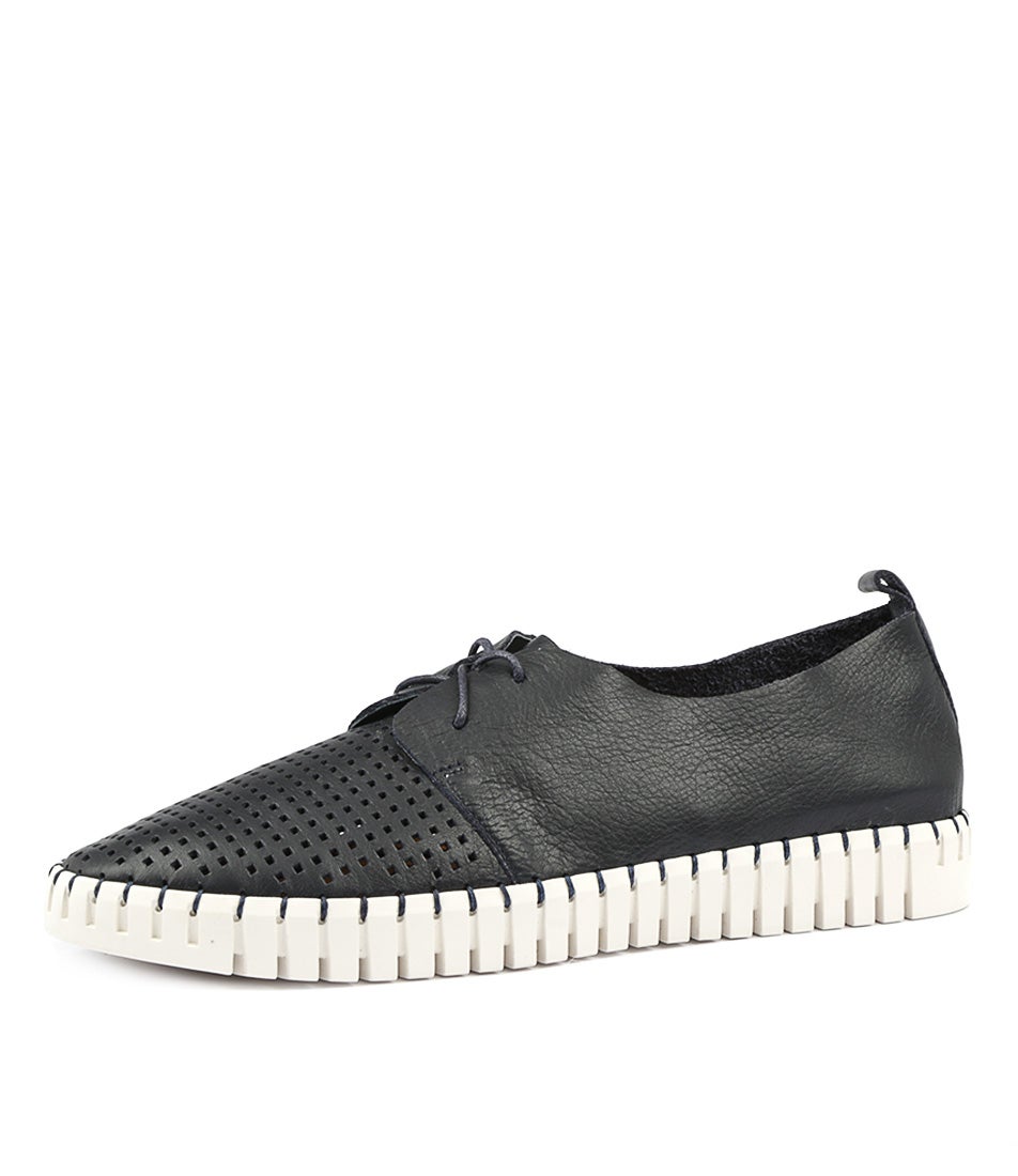 Huston Navy Leather Sneakers