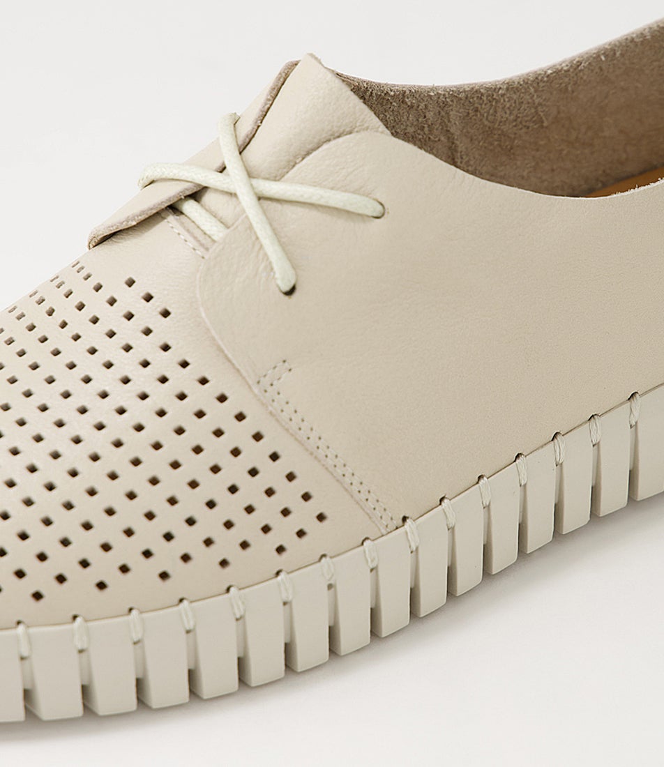 Huston Almond Leather Sneakers