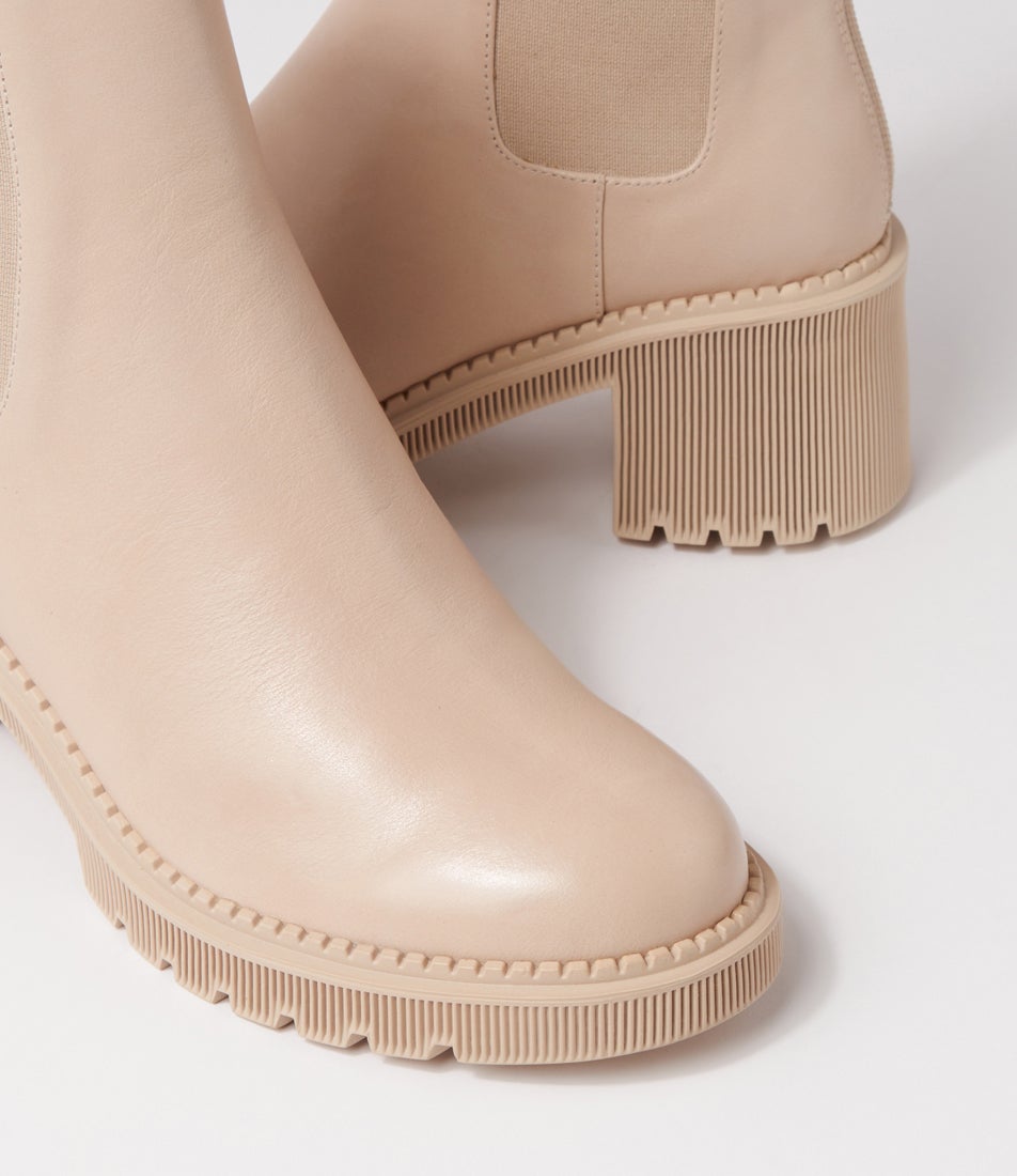 Zozo Almond Leather Chelsea Boots