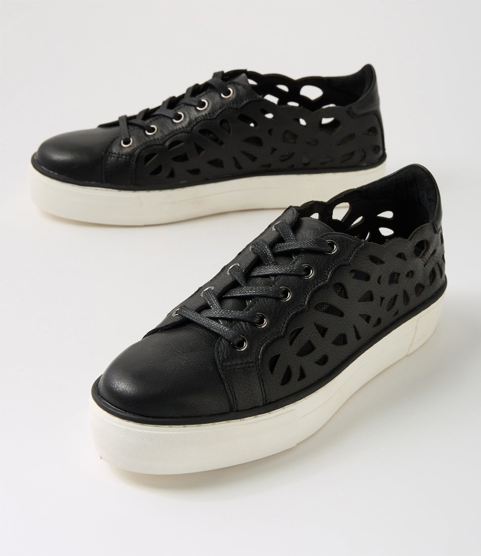 Flixx Black White Leather Sneakers