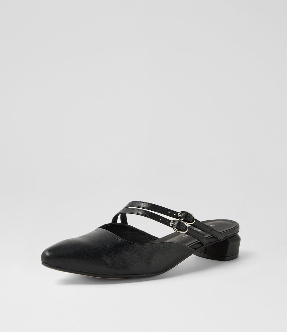 Fruita Black Leather Flat Shoes