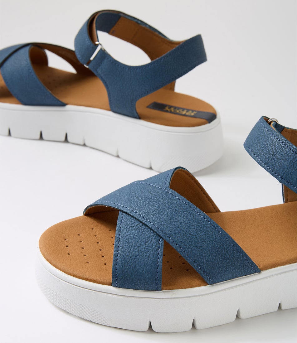D Dandra 40 C Avio Flat Shoes