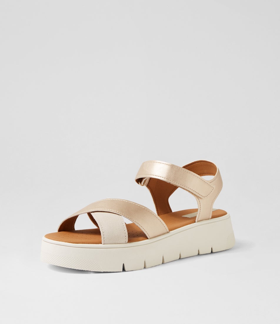 D Dandra 40 C Light Gold Light Sand Flat Shoes