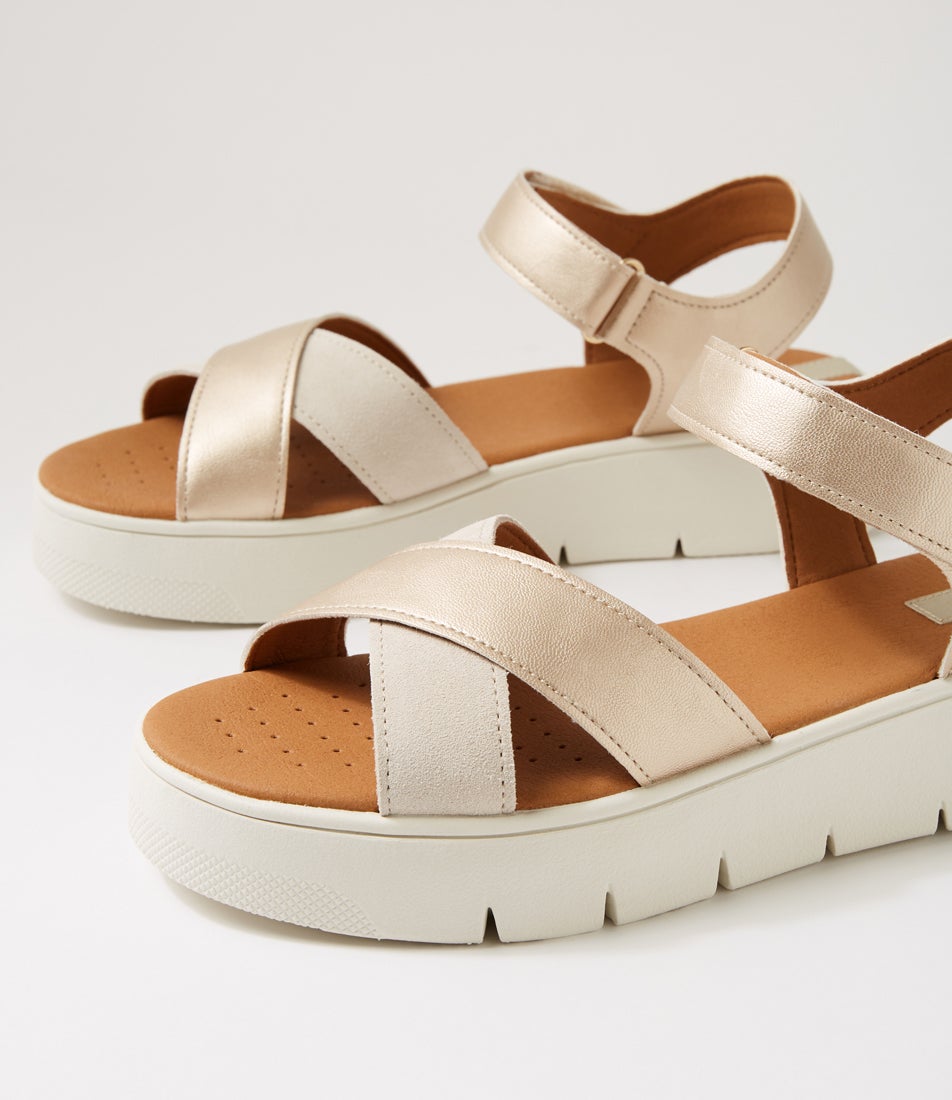D Dandra 40 C Light Gold Light Sand Flat Shoes