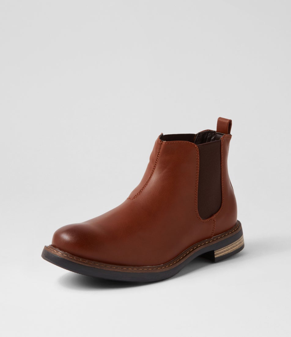 Fredi Tan Chelsea Boots