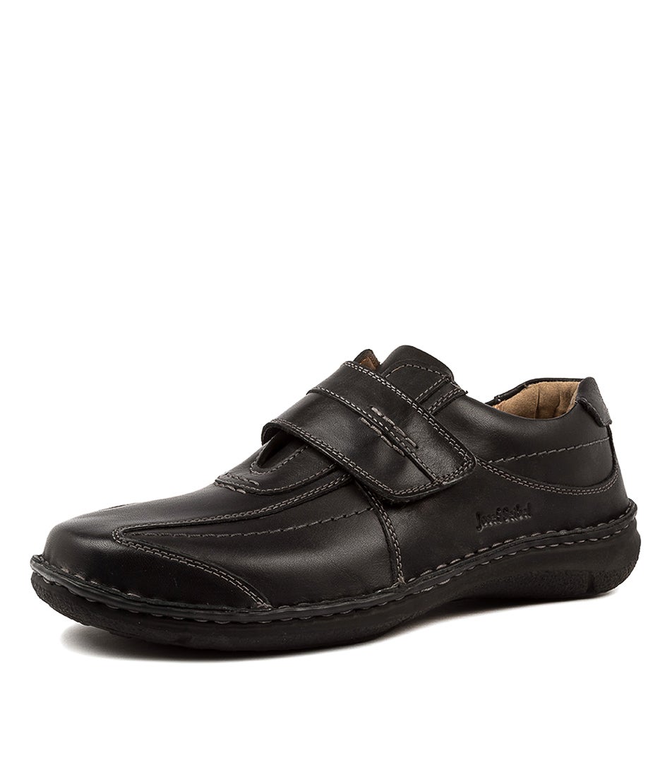 Alec Schwarz Leather