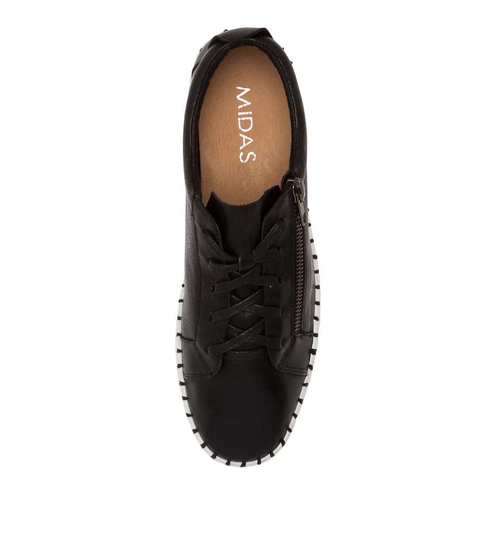 Braelyn Black Leather Sneakers