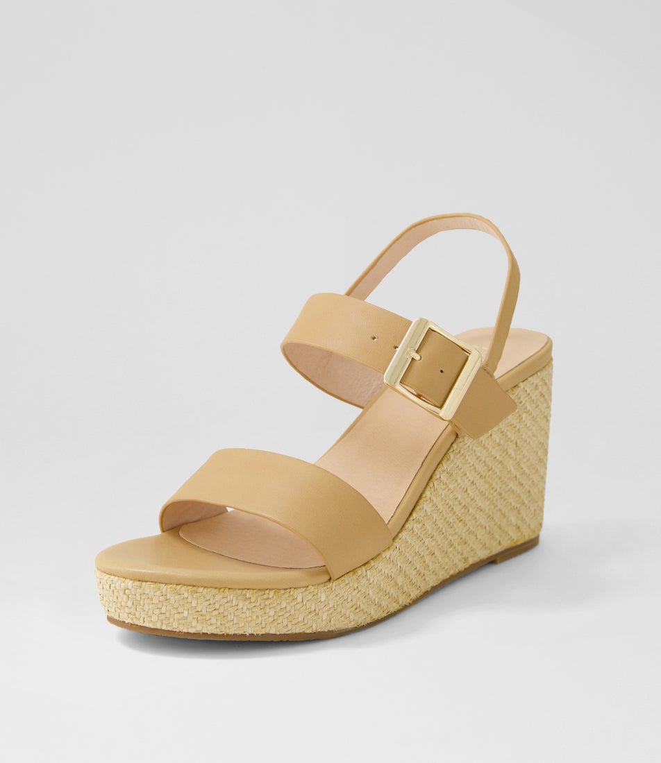 Soldana Nude Leather Sandals