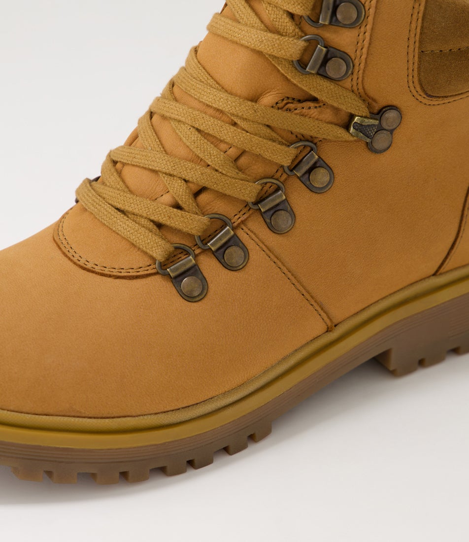 Logger Tan Leather Lace Up Boots