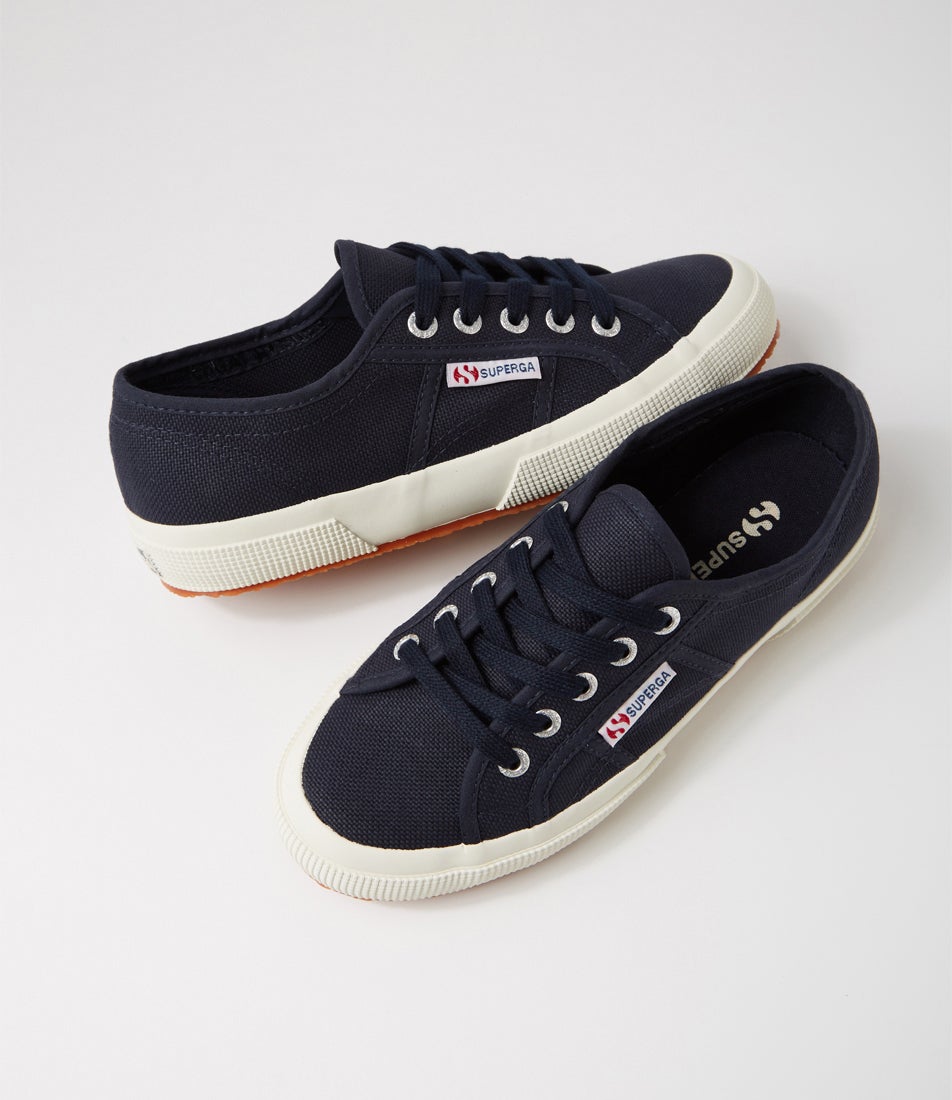 2750 Cotu Classic Navy White Canvas Sneakers 2750 Cotu Classic Navy White Canvas Sneakers