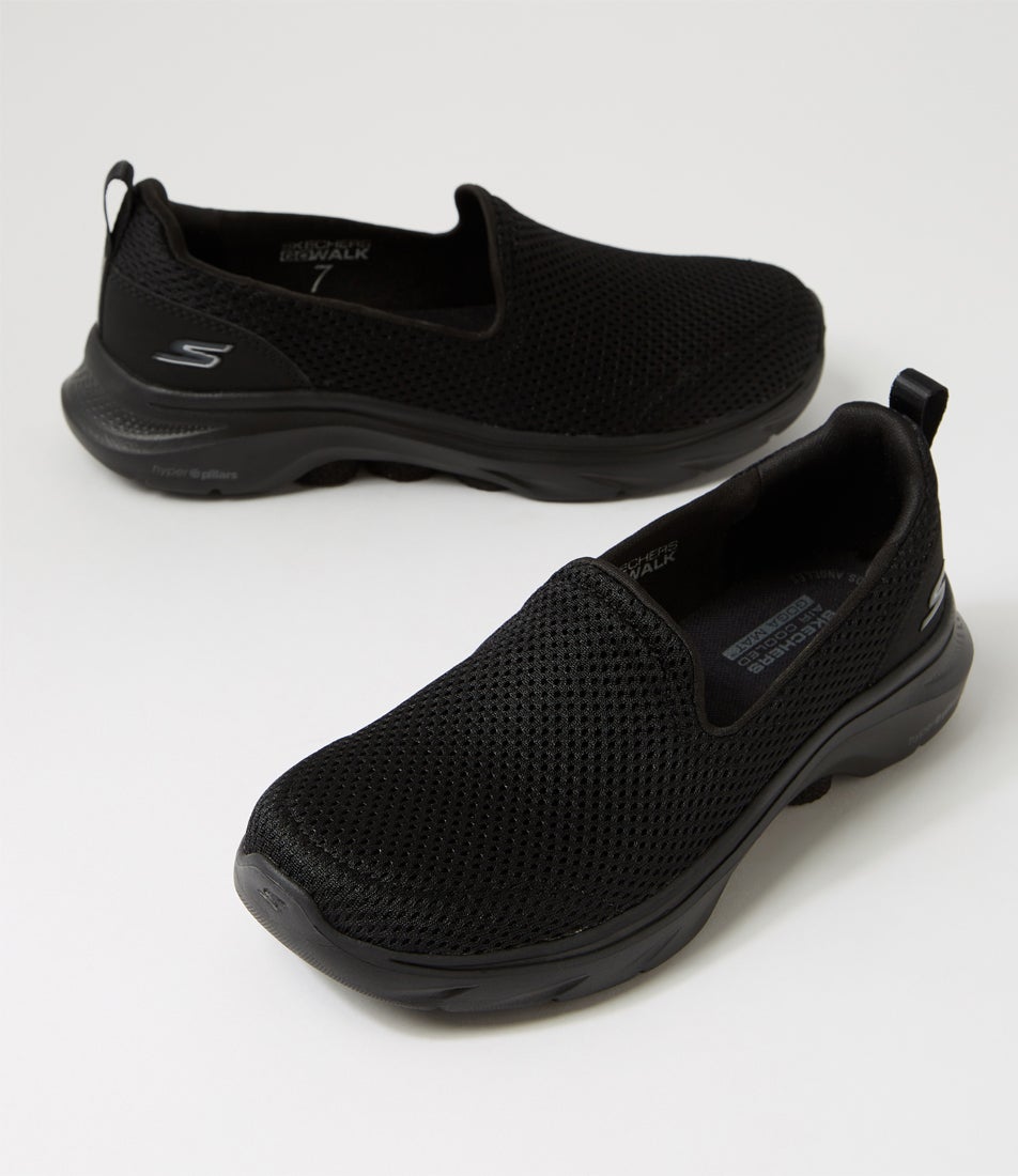 Go Walk 7 Black Fabric Sneakers