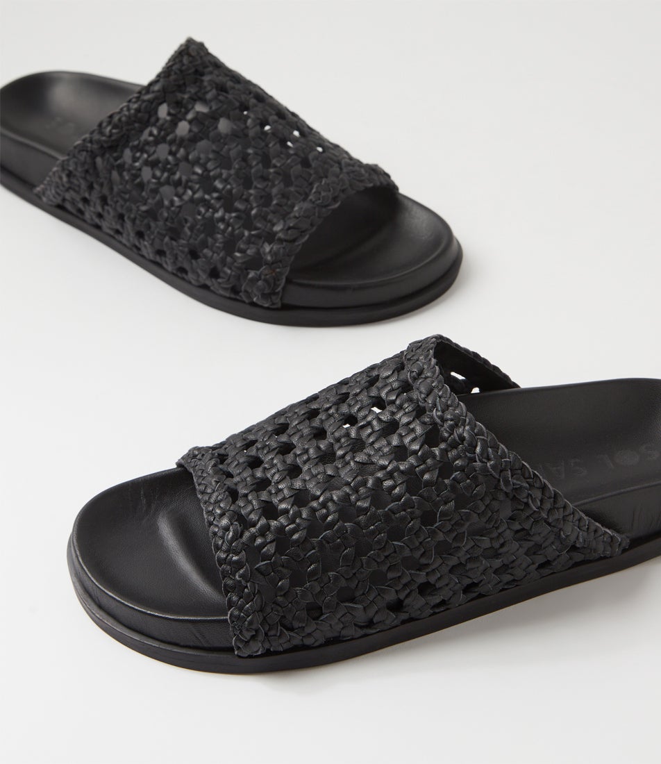 Macra Black Leather Slides