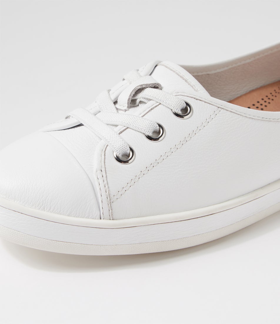 Augusts White Leather Sneakers