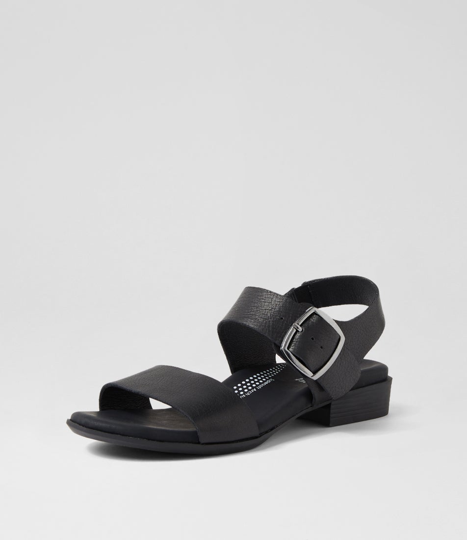 Clariss Black Leather Sandals