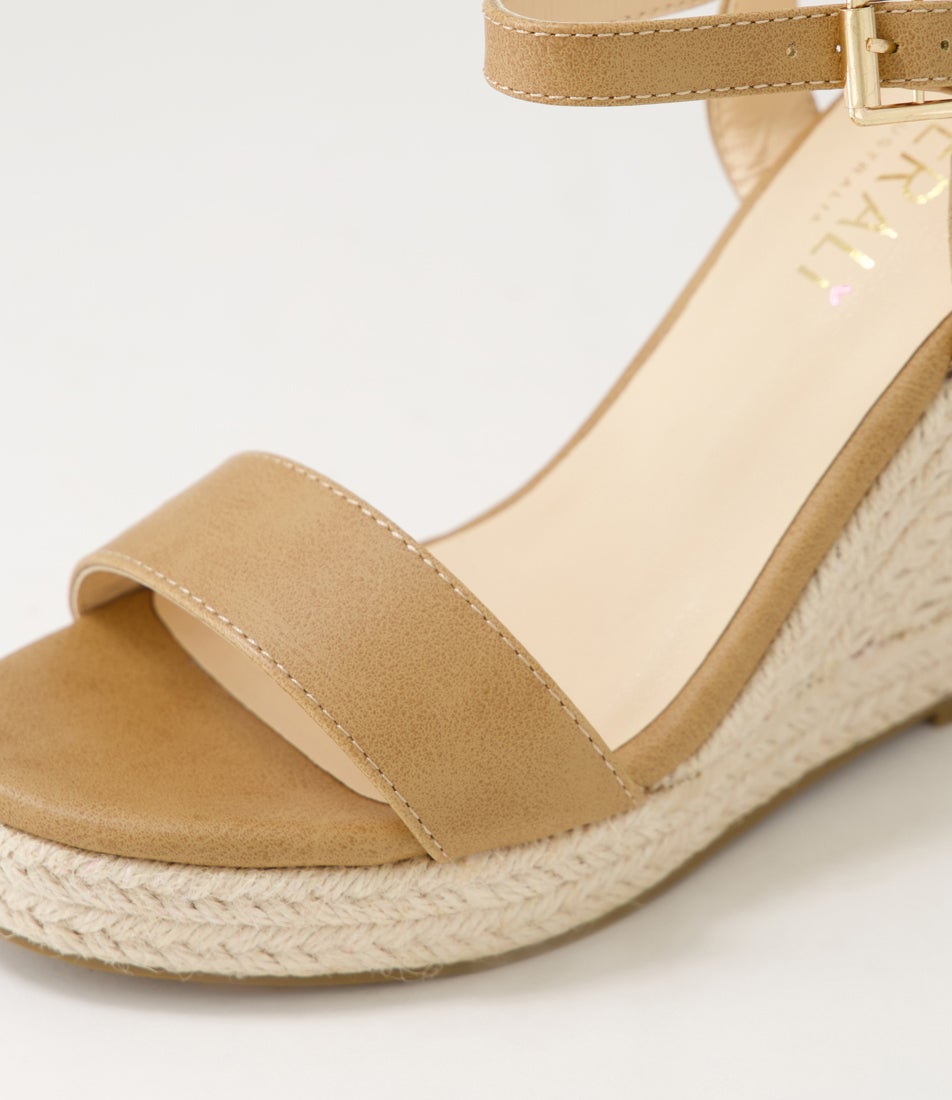 Amaya Biscuit Sandals