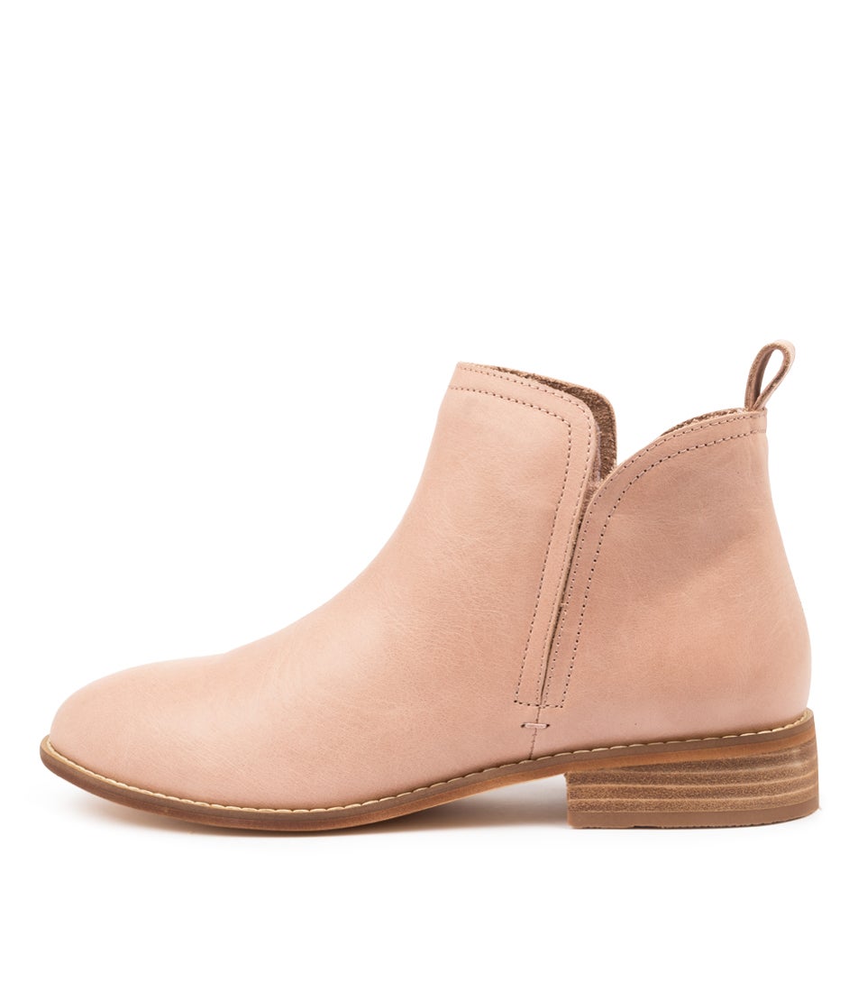 Douglas Rose Leather