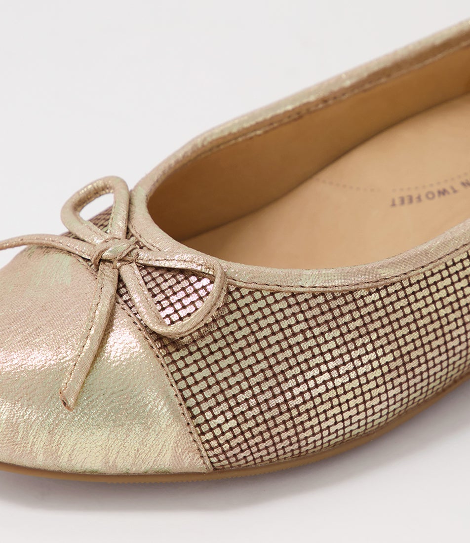 Chelsea Xf Gold Leather Cut Leather Ballet Flats