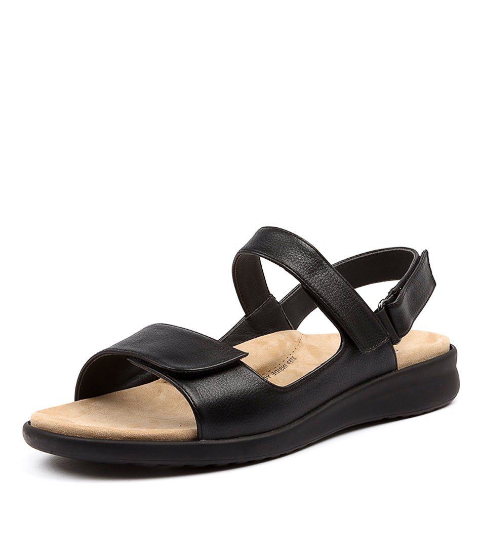Benji Xw Black-Black Lea