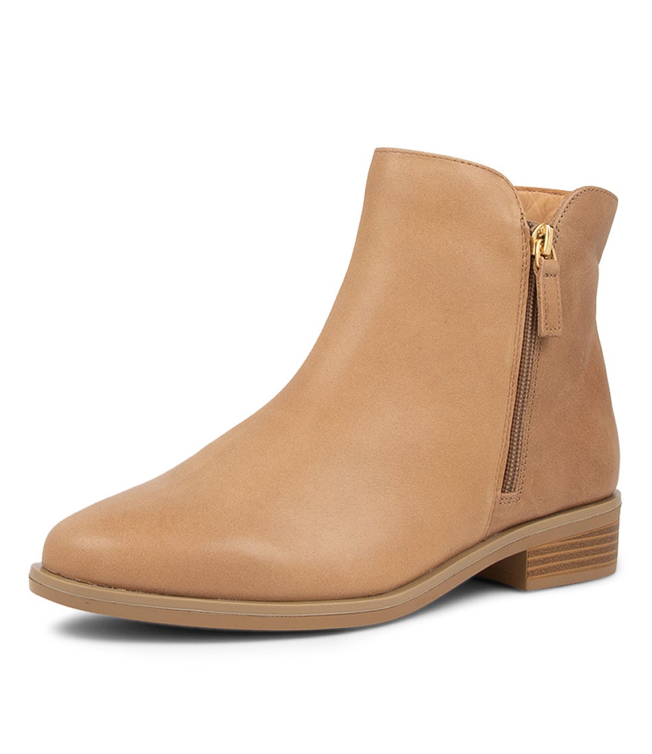 Skylars Xf Latte Leather Ankle Boots