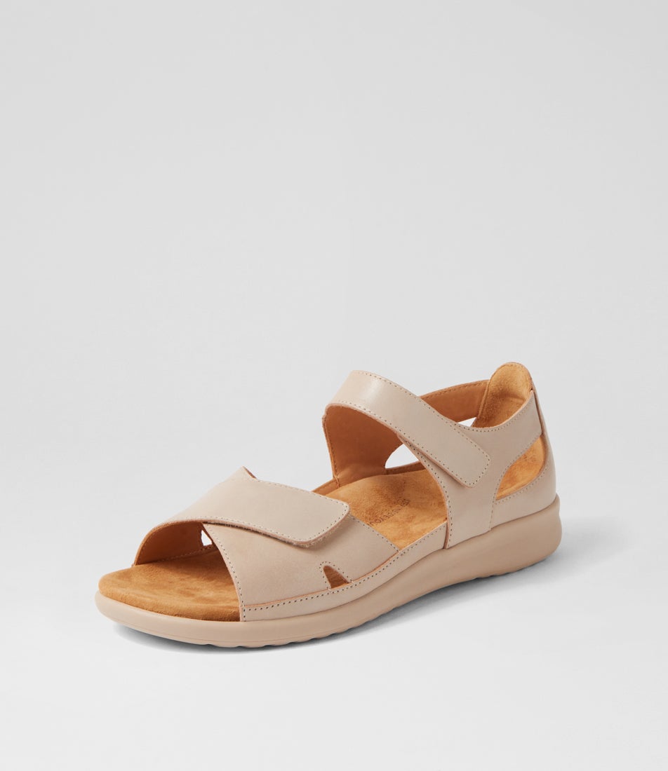 Bronn Xw Almond Leather Sandals