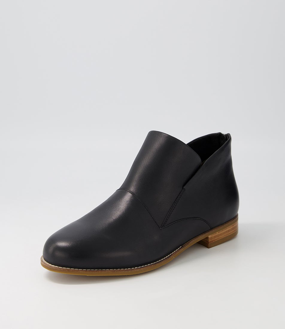 Thiem Xf Black Leather Ankle Boots