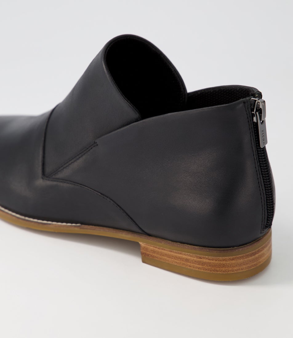 Thiem Xf Black Leather Ankle Boots