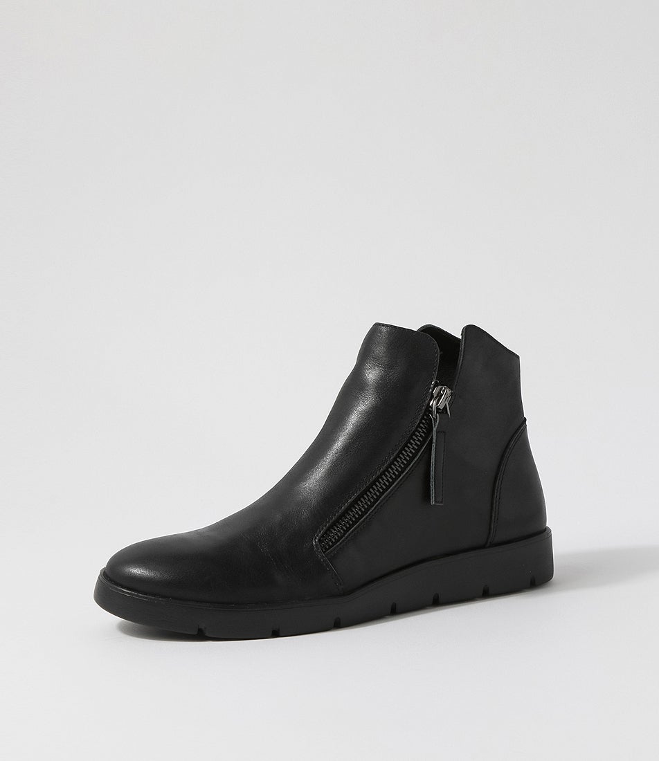 Mohme W Black Leather Ankle Boots