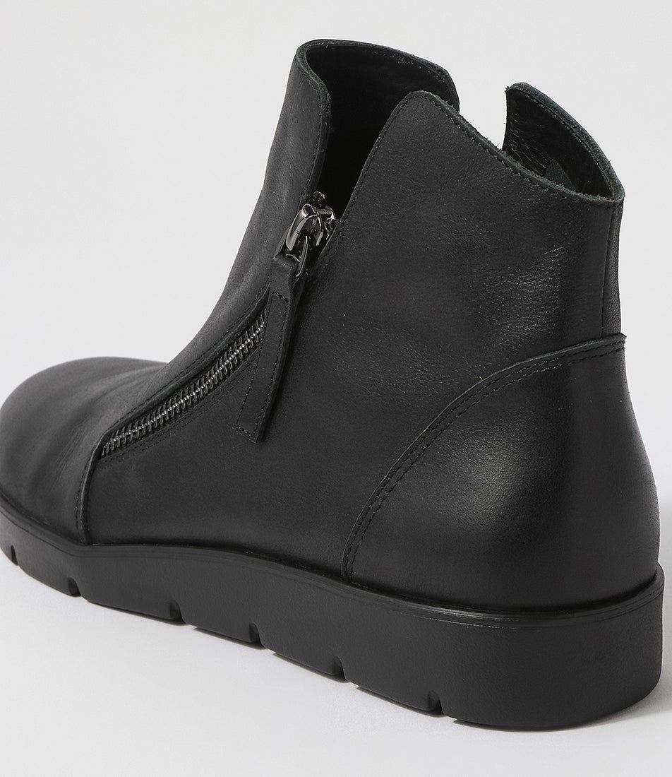 Mohme W Black Leather Ankle Boots