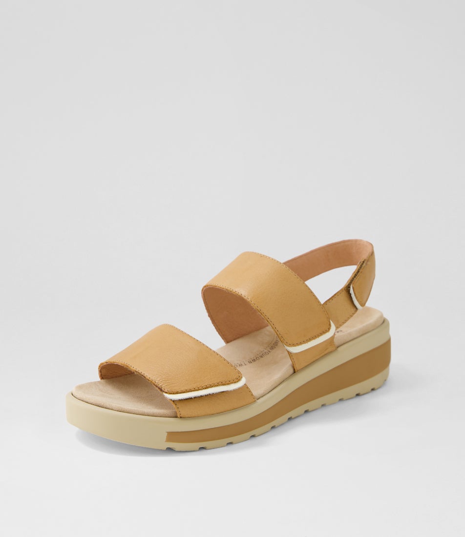 Garlin W Dark Tan Almond Leather Sandals