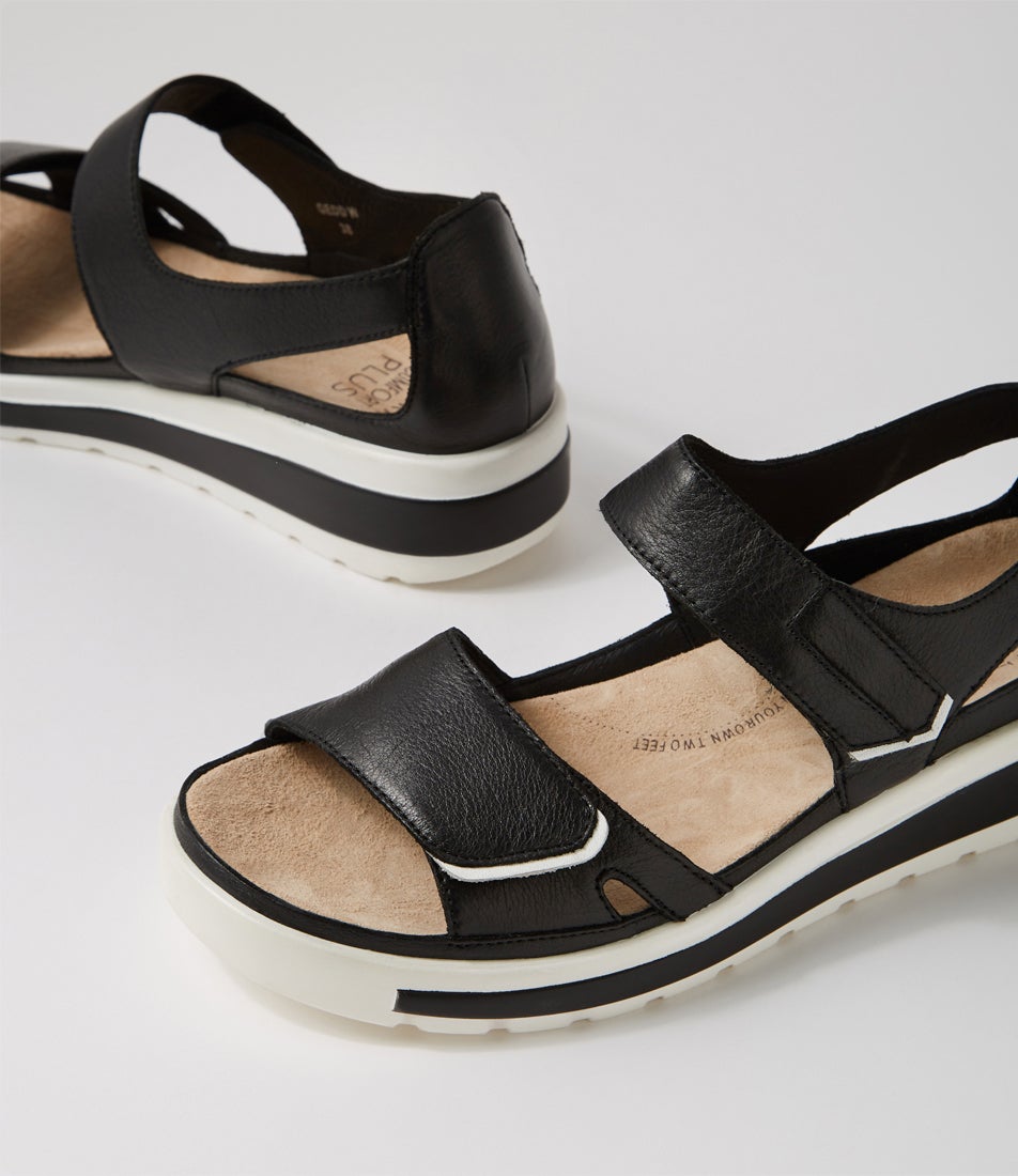 Gedd W Black White Leather Sandals