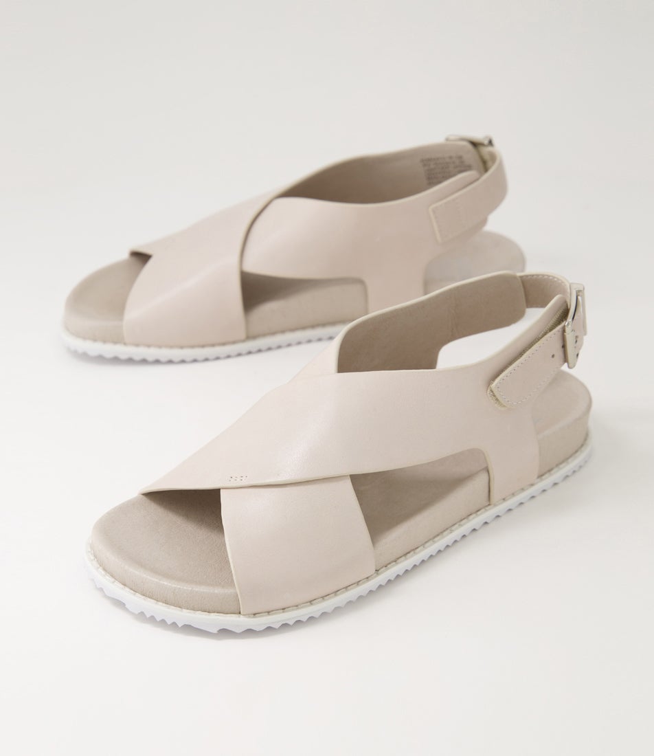 Hanako W Almond Leather Sandals