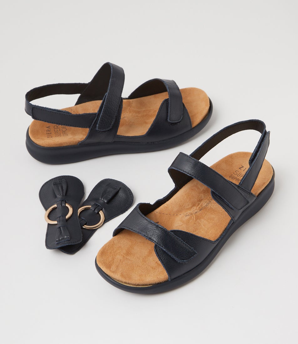 Brisa Xw Navy Leather Sandals
